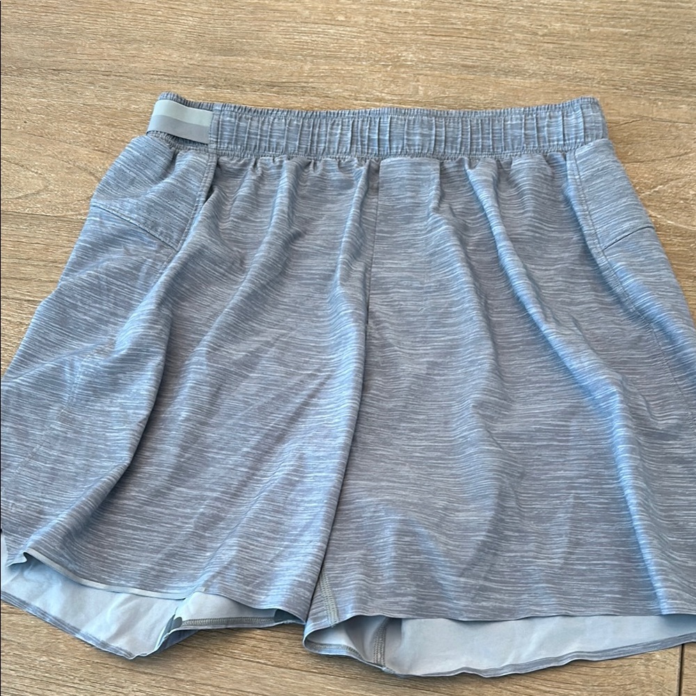 Lululemon Athletica Gray Athletic Shorts with Elastic Waistband